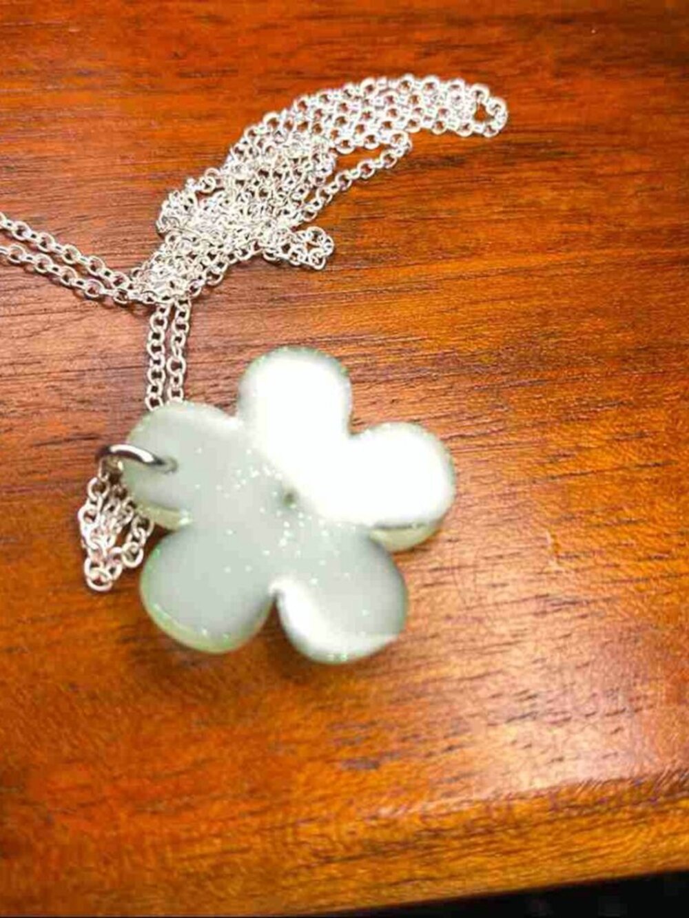 Floral Resin Glitter Flower Pendant Necklace Silver‑Tone Casual Spring Necklace